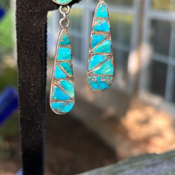 1940's Zuni turquoise sterling silver screw back earrings - Picture 2 of 5